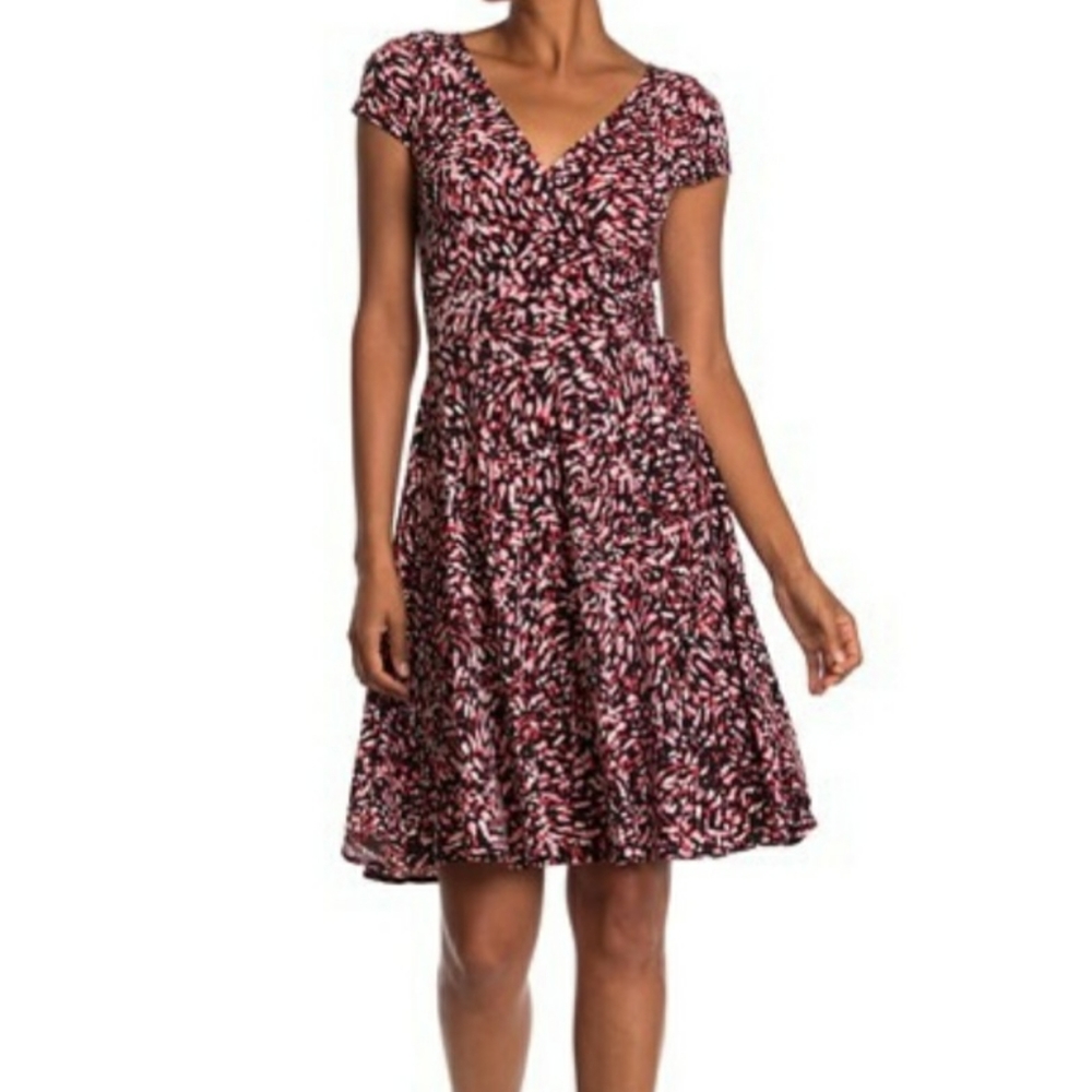 Maggie London Adorable NWT Dress. Size L.